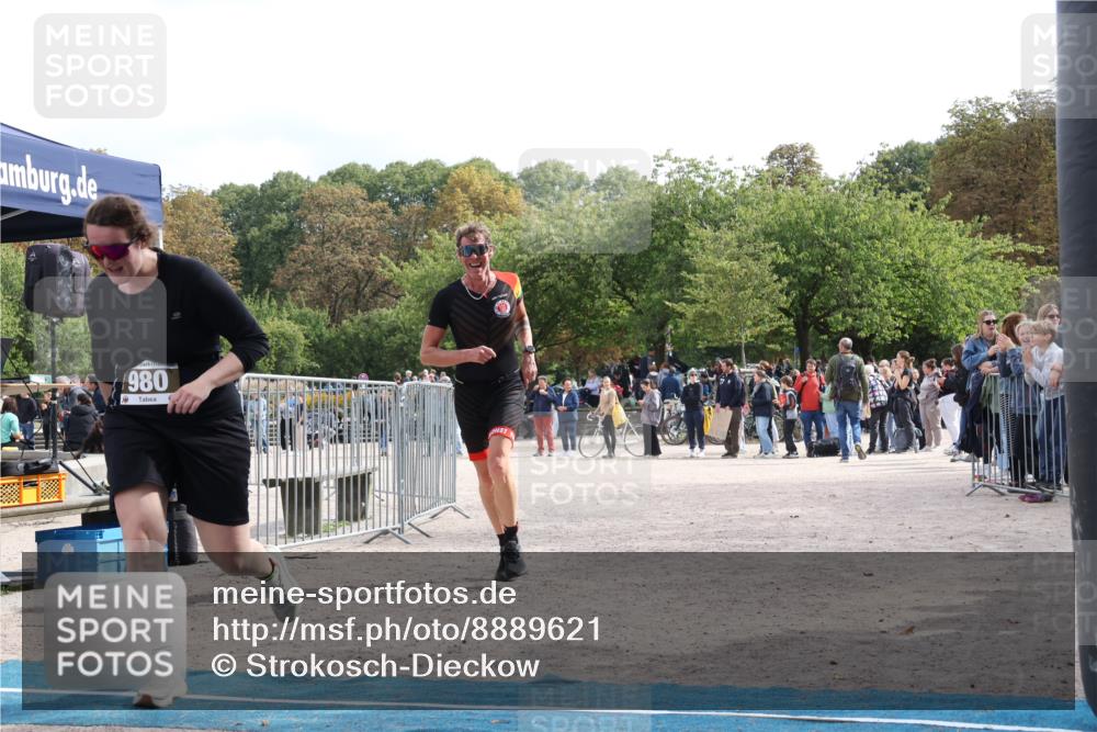 14.09.2025 - Stadtparktriathlon Strokosch-Dieckow http://msf.ph/oto/8889621 14.09.2025 12:44:30 Ziel 980, 1025 meine-sportfotos.de