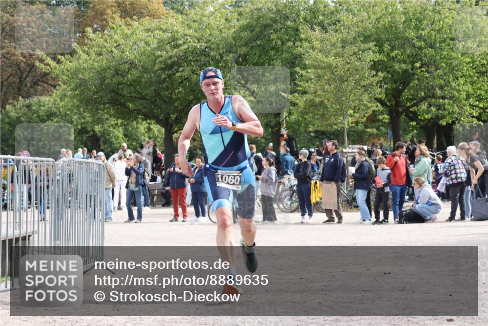 14.09.2025 - Stadtparktriathlon Strokosch-Dieckow http://msf.ph/oto/8889635 14.09.2025 12:44:44 Ziel 1060, 1075 meine-sportfotos.de