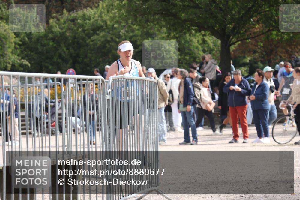 14.09.2025 - Stadtparktriathlon Strokosch-Dieckow http://msf.ph/oto/8889677 14.09.2025 12:44:56 Ziel 970, 1116 meine-sportfotos.de