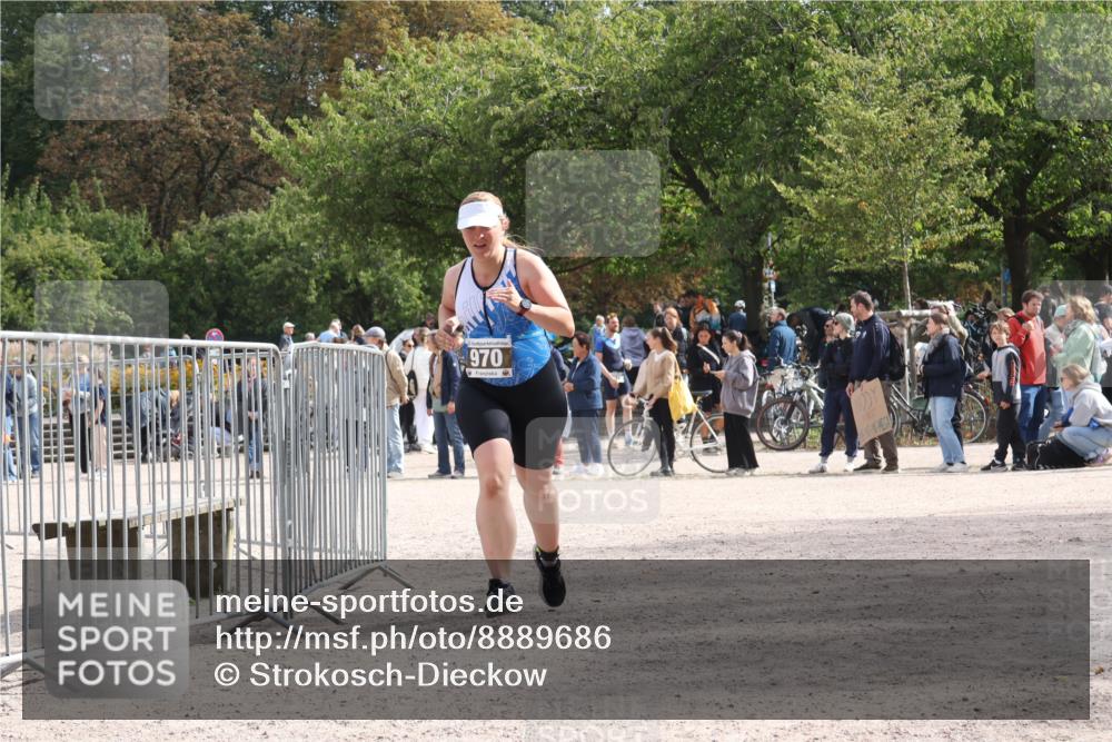 14.09.2025 - Stadtparktriathlon Strokosch-Dieckow http://msf.ph/oto/8889686 14.09.2025 12:44:59 Ziel 970 meine-sportfotos.de