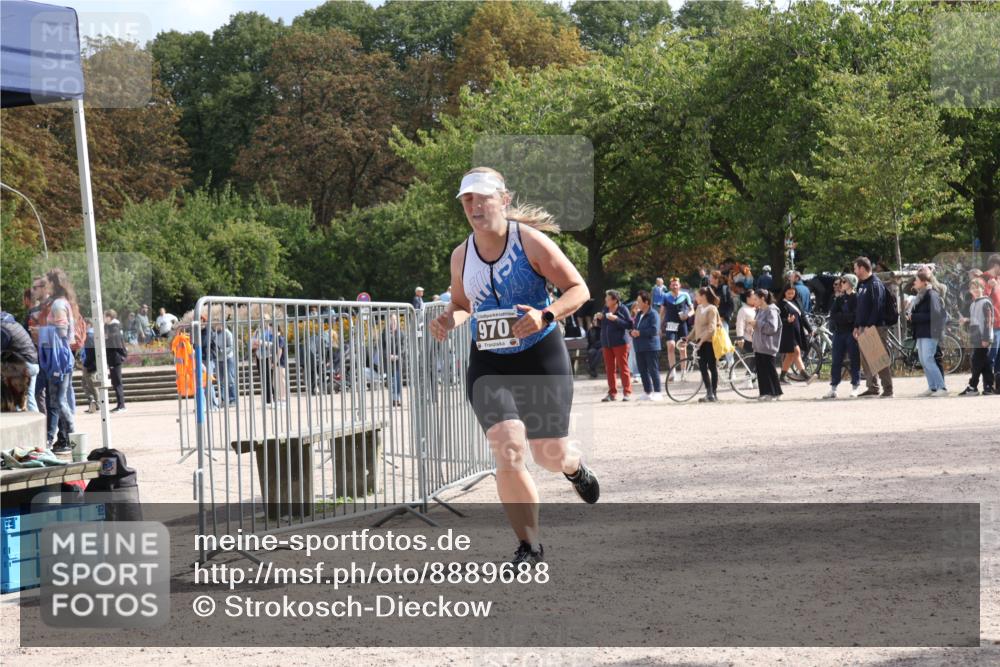 14.09.2025 - Stadtparktriathlon Strokosch-Dieckow http://msf.ph/oto/8889688 14.09.2025 12:45:00 Ziel 970 meine-sportfotos.de