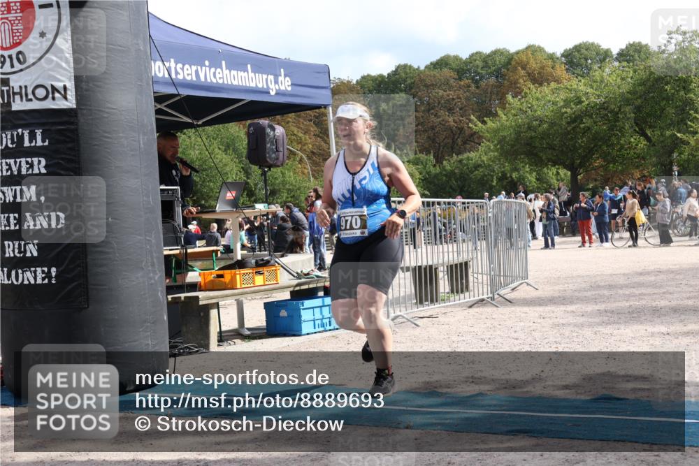 14.09.2025 - Stadtparktriathlon Strokosch-Dieckow http://msf.ph/oto/8889693 14.09.2025 12:45:01 Ziel 970, 1065 meine-sportfotos.de