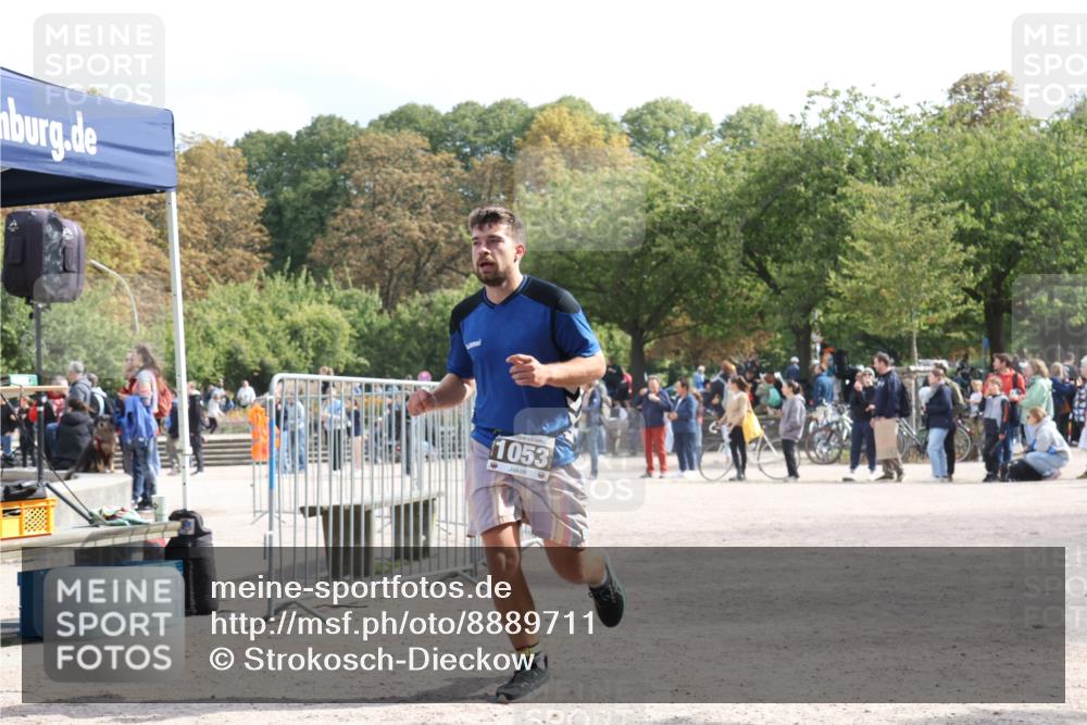 14.09.2025 - Stadtparktriathlon Strokosch-Dieckow http://msf.ph/oto/8889711 14.09.2025 12:45:09 Ziel 1053, 1065 meine-sportfotos.de