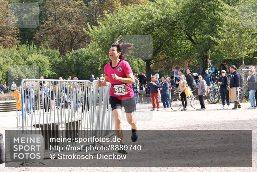 14.09.2025 - Stadtparktriathlon Strokosch-Dieckow http://msf.ph/oto/8889740 14.09.2025 12:45:23 Ziel 946, 1063, 1110 meine-sportfotos.de