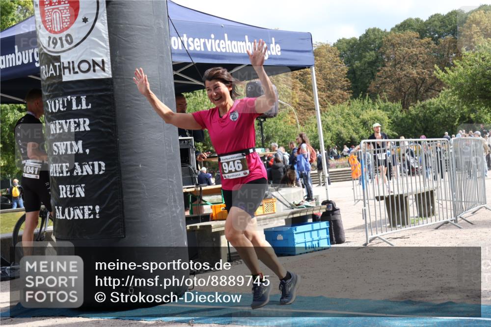 14.09.2025 - Stadtparktriathlon Strokosch-Dieckow http://msf.ph/oto/8889745 14.09.2025 12:45:24 Ziel 946, 1063, 1110 meine-sportfotos.de