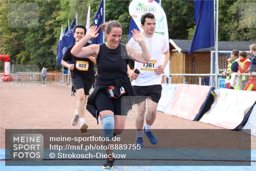 14.09.2025 - Airport Race Strokosch-Dieckow http://msf.ph/oto/8889755 14.09.2025 13:04:36 Ziel 59, 881, 922, 1361, 1888 meine-sportfotos.de