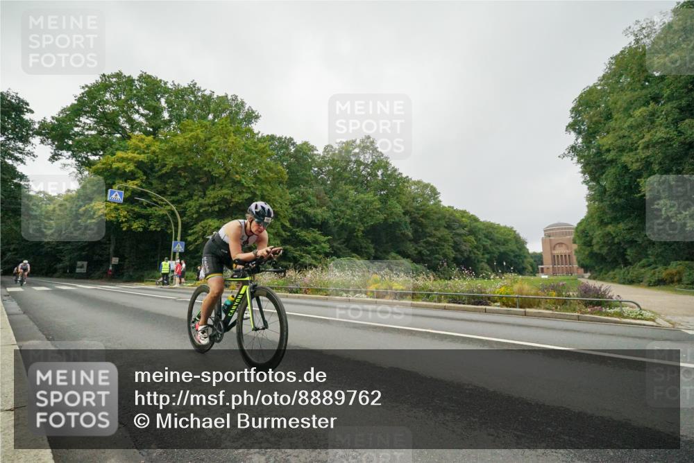 14.09.2025 - Stadtparktriathlon Michael Burmester http://msf.ph/oto/8889762 14.09.2025 09:20:17 Radfahren 419, 469, 505, 506 meine-sportfotos.de