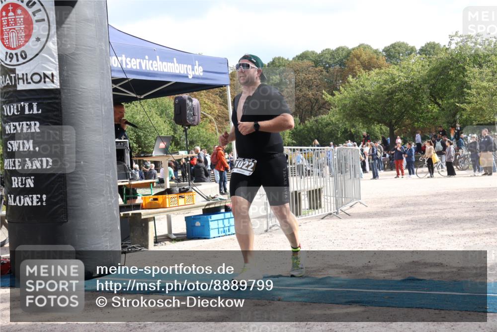 14.09.2025 - Stadtparktriathlon Strokosch-Dieckow http://msf.ph/oto/8889799 14.09.2025 12:45:53 Ziel 1005, 1022 meine-sportfotos.de