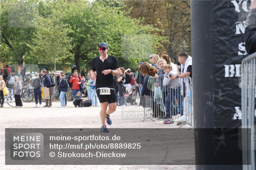 14.09.2025 - Stadtparktriathlon Strokosch-Dieckow http://msf.ph/oto/8889825 14.09.2025 12:46:06 Ziel 1050, 1091, 1095, 1178 meine-sportfotos.de