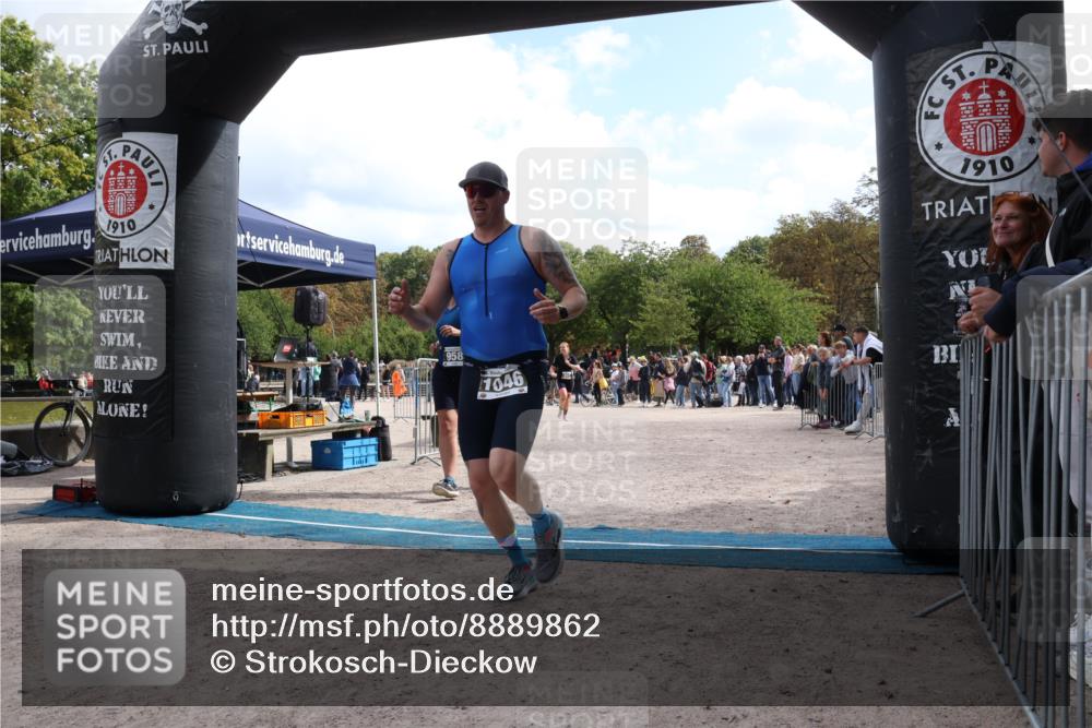 14.09.2025 - Stadtparktriathlon Strokosch-Dieckow http://msf.ph/oto/8889862 14.09.2025 12:46:56 Ziel 931, 958, 1046 meine-sportfotos.de