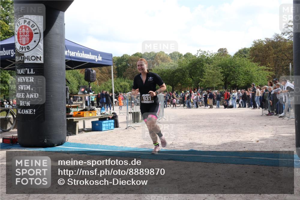 14.09.2025 - Stadtparktriathlon Strokosch-Dieckow http://msf.ph/oto/8889870 14.09.2025 12:47:00 Ziel 931, 958, 1046 meine-sportfotos.de