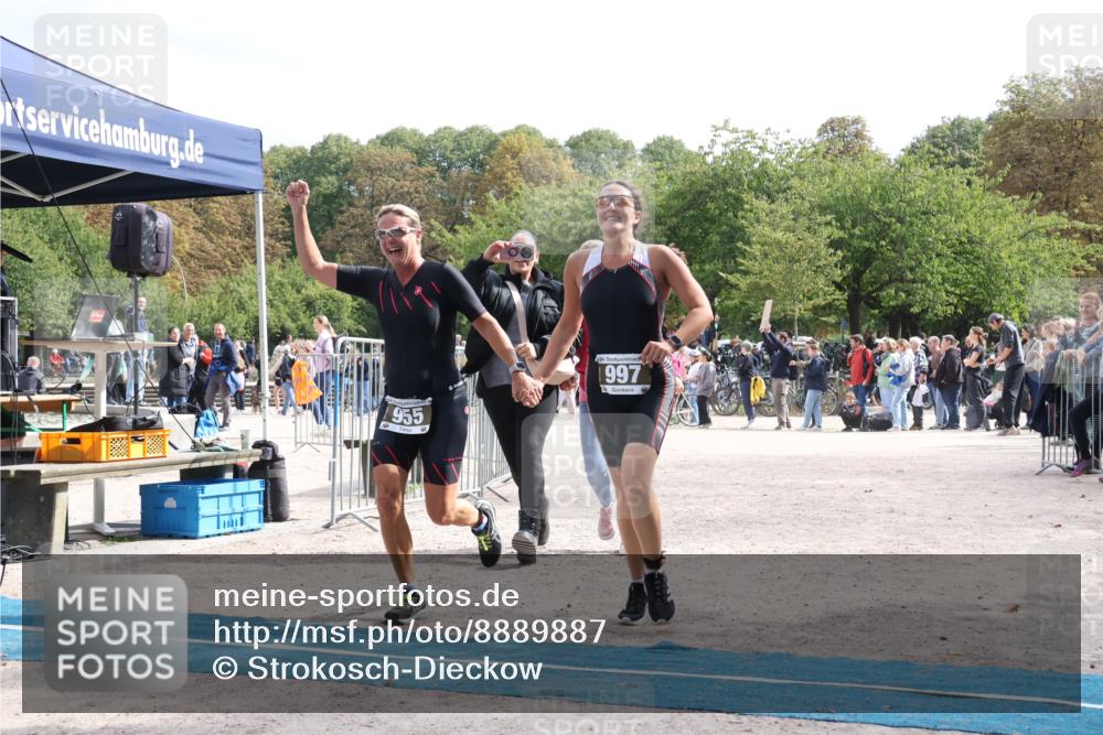 14.09.2025 - Stadtparktriathlon Strokosch-Dieckow http://msf.ph/oto/8889887 14.09.2025 12:47:08 Ziel 955, 997 meine-sportfotos.de