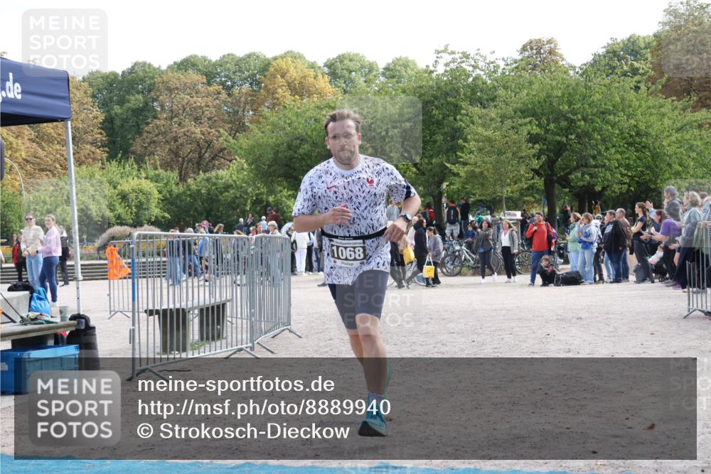 14.09.2025 - Stadtparktriathlon Strokosch-Dieckow http://msf.ph/oto/8889940 14.09.2025 12:48:01 Ziel 1068 meine-sportfotos.de