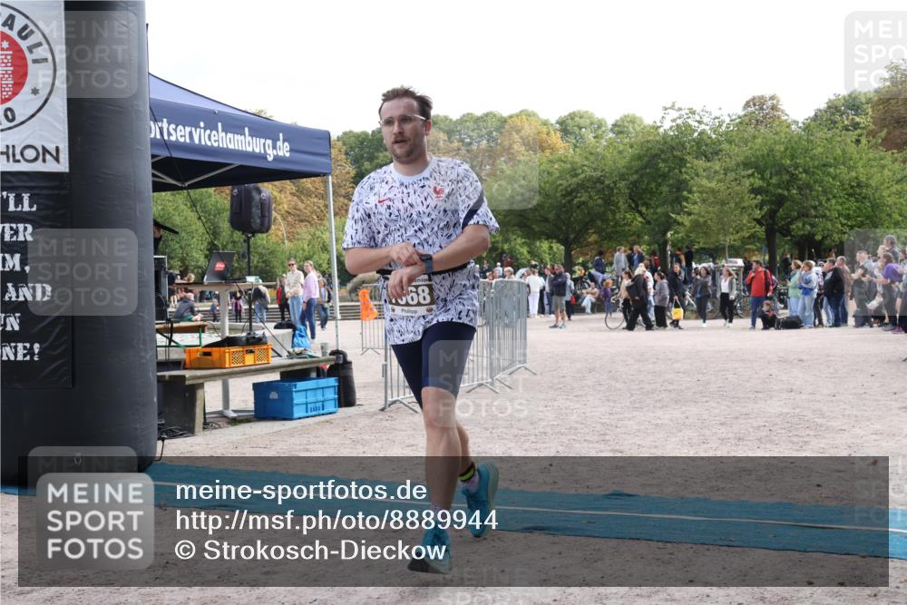 14.09.2025 - Stadtparktriathlon Strokosch-Dieckow http://msf.ph/oto/8889944 14.09.2025 12:48:02 Ziel 1068 meine-sportfotos.de
