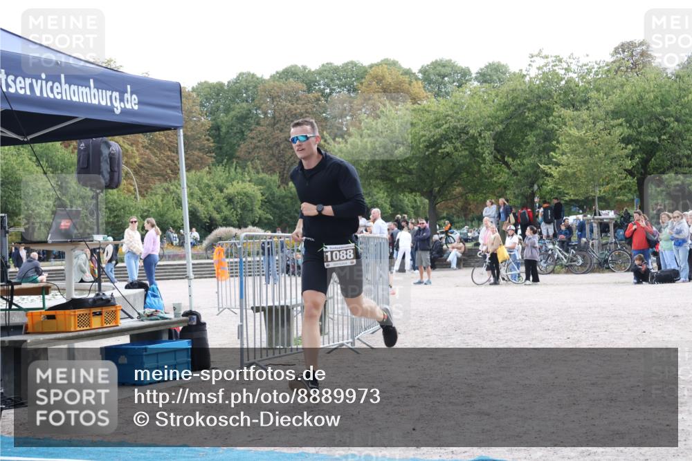 14.09.2025 - Stadtparktriathlon Strokosch-Dieckow http://msf.ph/oto/8889973 14.09.2025 12:48:39 Ziel 1088 meine-sportfotos.de