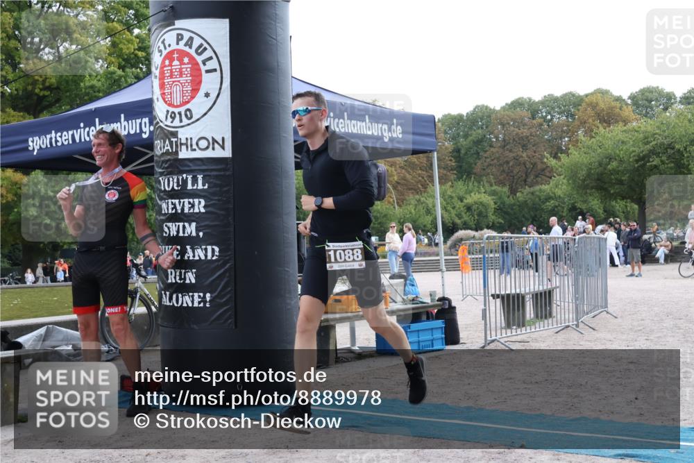 14.09.2025 - Stadtparktriathlon Strokosch-Dieckow http://msf.ph/oto/8889978 14.09.2025 12:48:40 Ziel 1088 meine-sportfotos.de