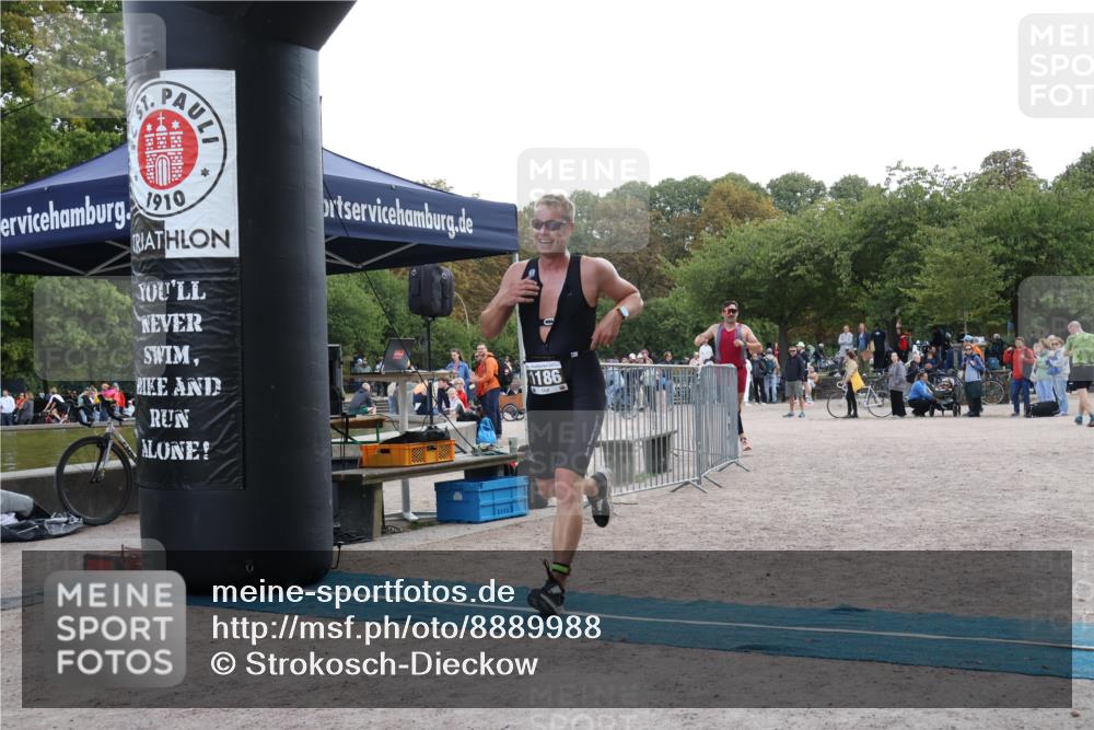 14.09.2025 - Stadtparktriathlon Strokosch-Dieckow http://msf.ph/oto/8889988 14.09.2025 12:51:07 Ziel 1162, 1186 meine-sportfotos.de