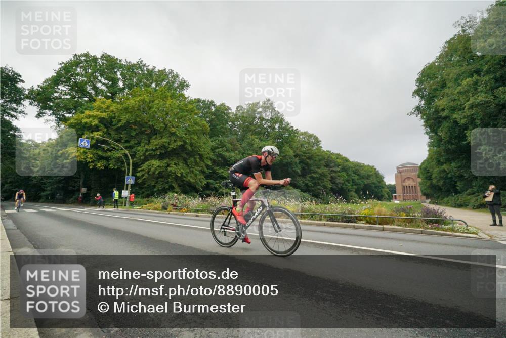 14.09.2025 - Stadtparktriathlon Michael Burmester http://msf.ph/oto/8890005 14.09.2025 09:25:48 Radfahren 420, 459, 480, 483 meine-sportfotos.de
