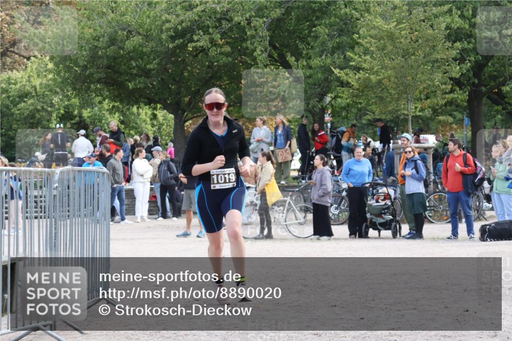 14.09.2025 - Stadtparktriathlon Strokosch-Dieckow http://msf.ph/oto/8890020 14.09.2025 12:51:53 Ziel 1019 meine-sportfotos.de
