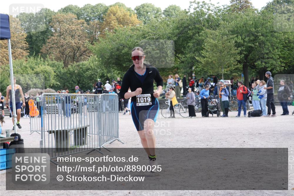 14.09.2025 - Stadtparktriathlon Strokosch-Dieckow http://msf.ph/oto/8890025 14.09.2025 12:51:55 Ziel 1019 meine-sportfotos.de
