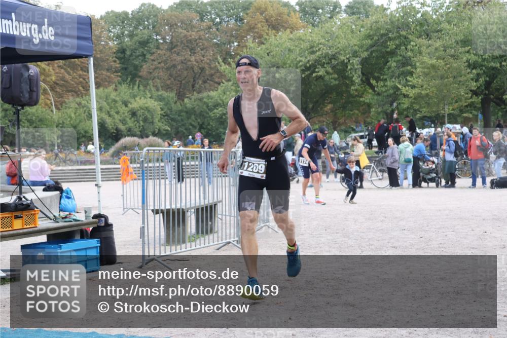 14.09.2025 - Stadtparktriathlon Strokosch-Dieckow http://msf.ph/oto/8890059 14.09.2025 12:52:22 Ziel 1174, 1194, 1209 meine-sportfotos.de