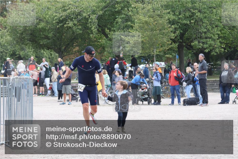 14.09.2025 - Stadtparktriathlon Strokosch-Dieckow http://msf.ph/oto/8890070 14.09.2025 12:52:24 Ziel 1174, 1194, 1209 meine-sportfotos.de