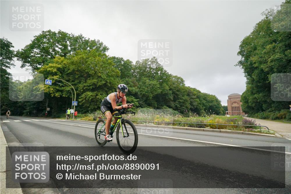 14.09.2025 - Stadtparktriathlon Michael Burmester http://msf.ph/oto/8890091 14.09.2025 09:27:57 Radfahren 485, 505 meine-sportfotos.de