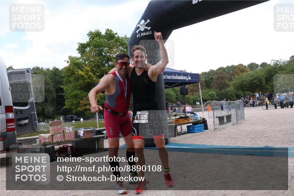14.09.2025 - Stadtparktriathlon Strokosch-Dieckow http://msf.ph/oto/8890108 14.09.2025 12:53:40 Ziel  meine-sportfotos.de