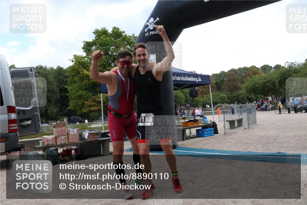 14.09.2025 - Stadtparktriathlon Strokosch-Dieckow http://msf.ph/oto/8890110 14.09.2025 12:53:41 Ziel  meine-sportfotos.de