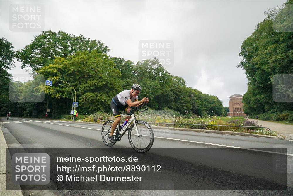 14.09.2025 - Stadtparktriathlon Michael Burmester http://msf.ph/oto/8890112 14.09.2025 09:28:48 Radfahren 398, 410 meine-sportfotos.de