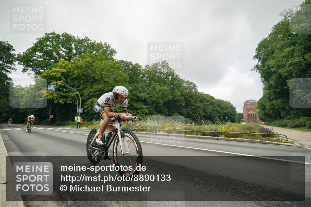 14.09.2025 - Stadtparktriathlon Michael Burmester http://msf.ph/oto/8890133 14.09.2025 09:29:26 Radfahren 406, 437, 460, 462, 466, 478 meine-sportfotos.de