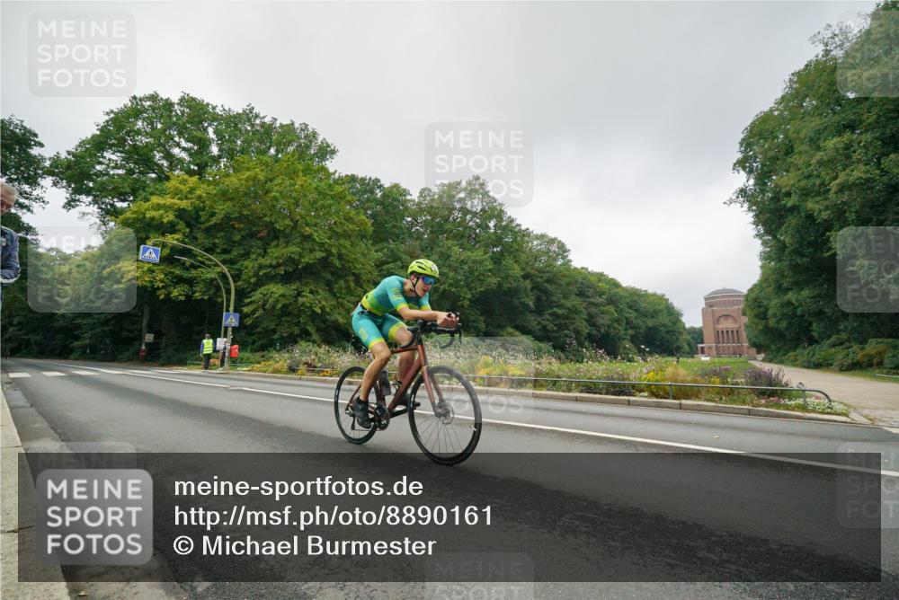 14.09.2025 - Stadtparktriathlon Michael Burmester http://msf.ph/oto/8890161 14.09.2025 09:30:30 Radfahren 434, 457 meine-sportfotos.de