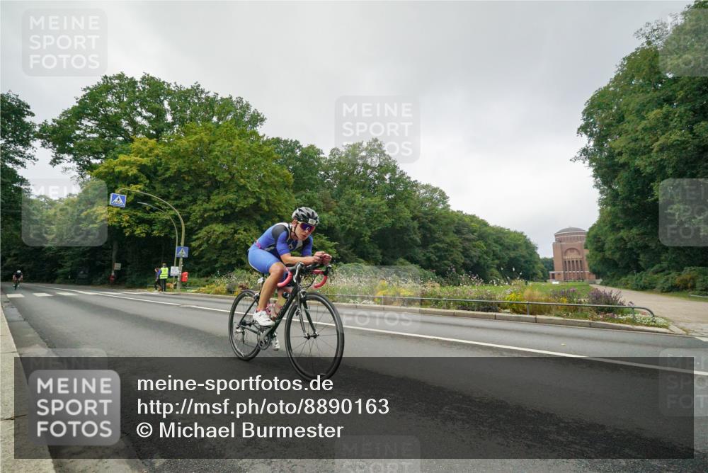 14.09.2025 - Stadtparktriathlon Michael Burmester http://msf.ph/oto/8890163 14.09.2025 09:30:40 Radfahren 399, 457 meine-sportfotos.de