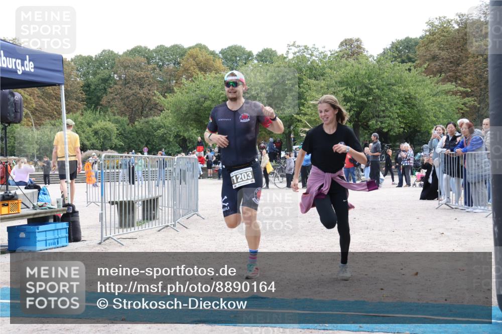 14.09.2025 - Stadtparktriathlon Strokosch-Dieckow http://msf.ph/oto/8890164 14.09.2025 12:54:29 Ziel 962, 1203 meine-sportfotos.de