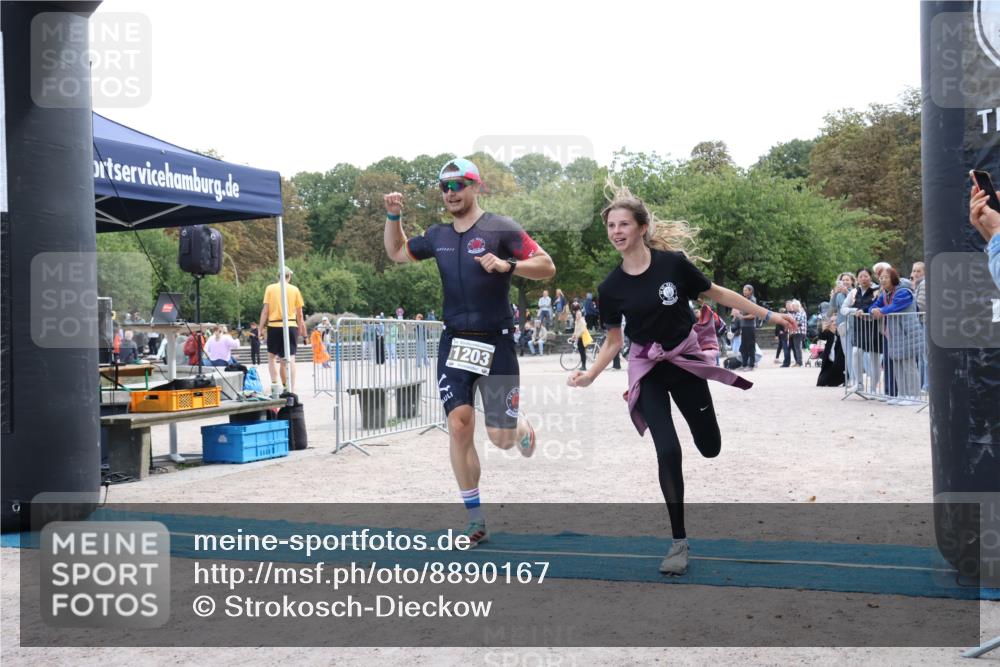 14.09.2025 - Stadtparktriathlon Strokosch-Dieckow http://msf.ph/oto/8890167 14.09.2025 12:54:29 Ziel 962, 1203 meine-sportfotos.de