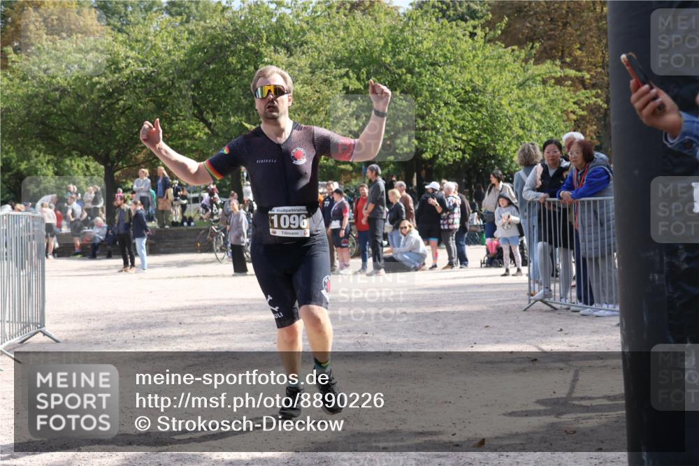 14.09.2025 - Stadtparktriathlon Strokosch-Dieckow http://msf.ph/oto/8890226 14.09.2025 12:55:43 Ziel 1096 meine-sportfotos.de
