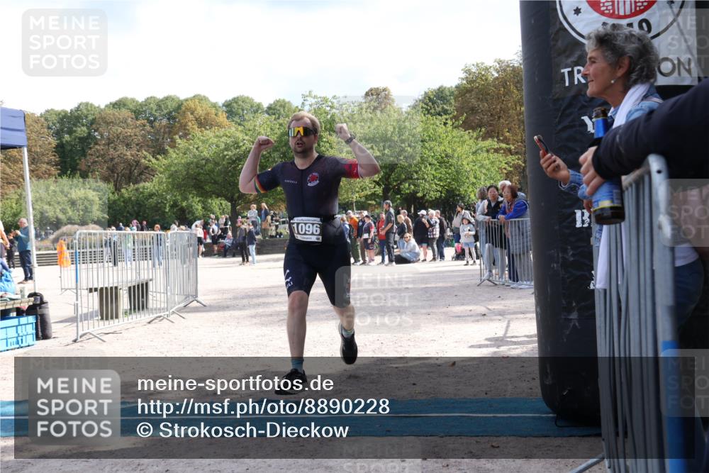 14.09.2025 - Stadtparktriathlon Strokosch-Dieckow http://msf.ph/oto/8890228 14.09.2025 12:55:44 Ziel 1096 meine-sportfotos.de