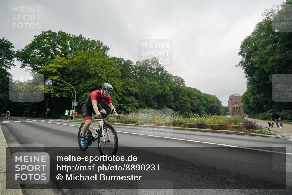 14.09.2025 - Stadtparktriathlon Michael Burmester http://msf.ph/oto/8890231 14.09.2025 09:33:21 Radfahren 420, 447, 452, 455, 464, 465, 482, 486 meine-sportfotos.de
