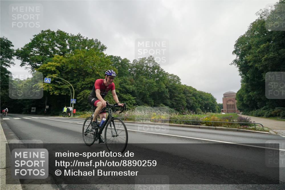 14.09.2025 - Stadtparktriathlon Michael Burmester http://msf.ph/oto/8890259 14.09.2025 09:34:04 Radfahren 395, 415, 469, 503 meine-sportfotos.de
