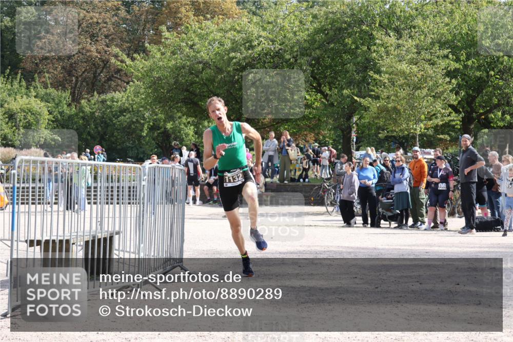 14.09.2025 - Stadtparktriathlon Strokosch-Dieckow http://msf.ph/oto/8890289 14.09.2025 12:56:49 Ziel 1132 meine-sportfotos.de