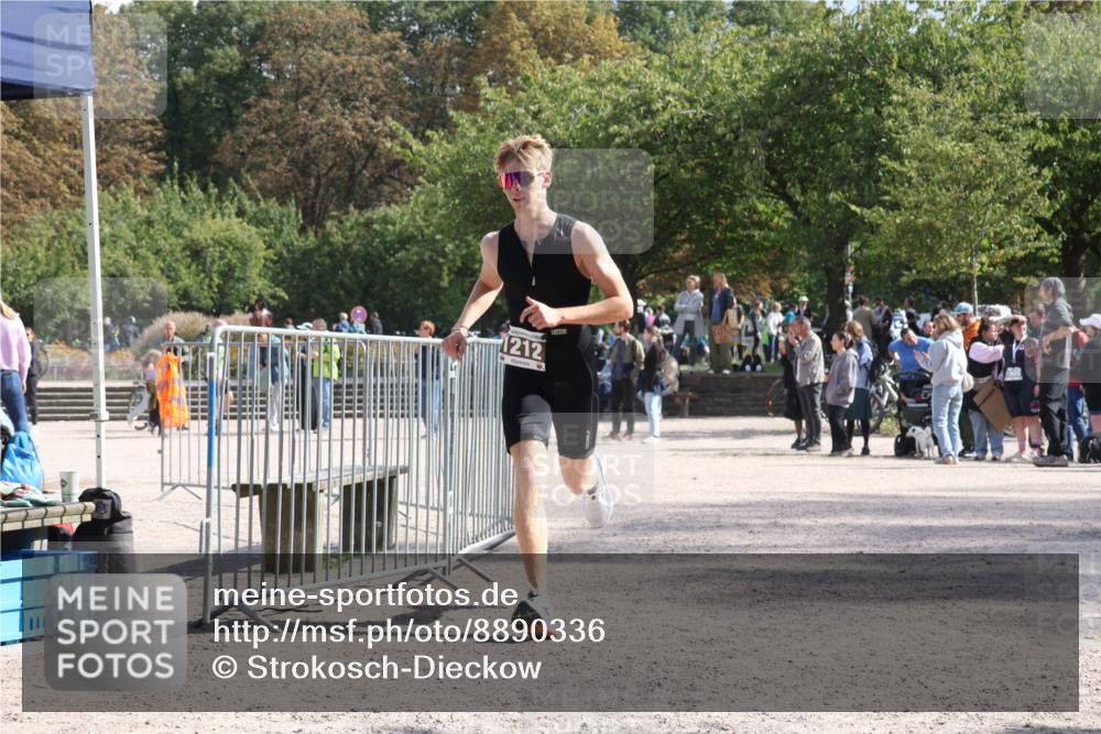 14.09.2025 - Stadtparktriathlon Strokosch-Dieckow http://msf.ph/oto/8890336 14.09.2025 12:58:00 Ziel 1212 meine-sportfotos.de