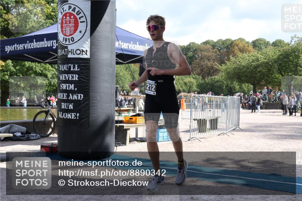 14.09.2025 - Stadtparktriathlon Strokosch-Dieckow http://msf.ph/oto/8890342 14.09.2025 12:58:01 Ziel 1212 meine-sportfotos.de