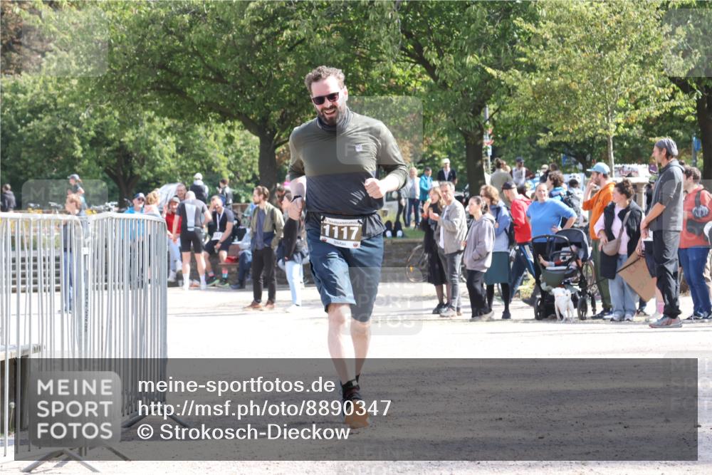 14.09.2025 - Stadtparktriathlon Strokosch-Dieckow http://msf.ph/oto/8890347 14.09.2025 12:58:10 Ziel 1117 meine-sportfotos.de