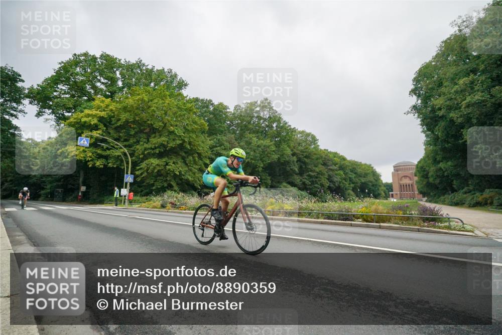 14.09.2025 - Stadtparktriathlon Michael Burmester http://msf.ph/oto/8890359 14.09.2025 09:37:55 Radfahren 399, 434 meine-sportfotos.de