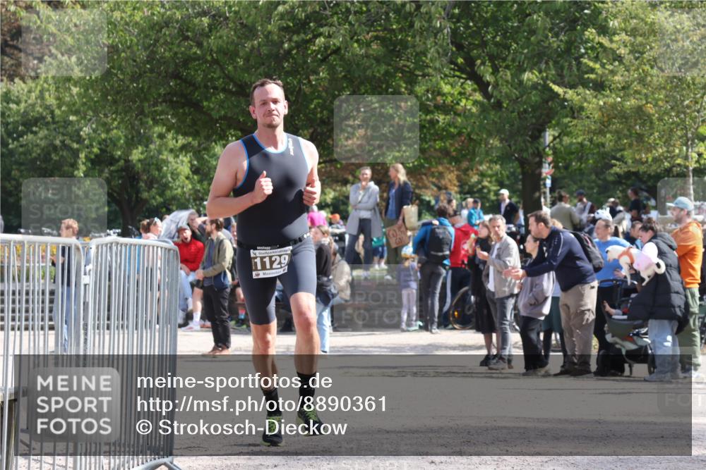 14.09.2025 - Stadtparktriathlon Strokosch-Dieckow http://msf.ph/oto/8890361 14.09.2025 12:58:19 Ziel 1117, 1129 meine-sportfotos.de