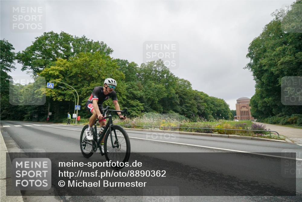 14.09.2025 - Stadtparktriathlon Michael Burmester http://msf.ph/oto/8890362 14.09.2025 09:37:57 Radfahren 399, 434 meine-sportfotos.de