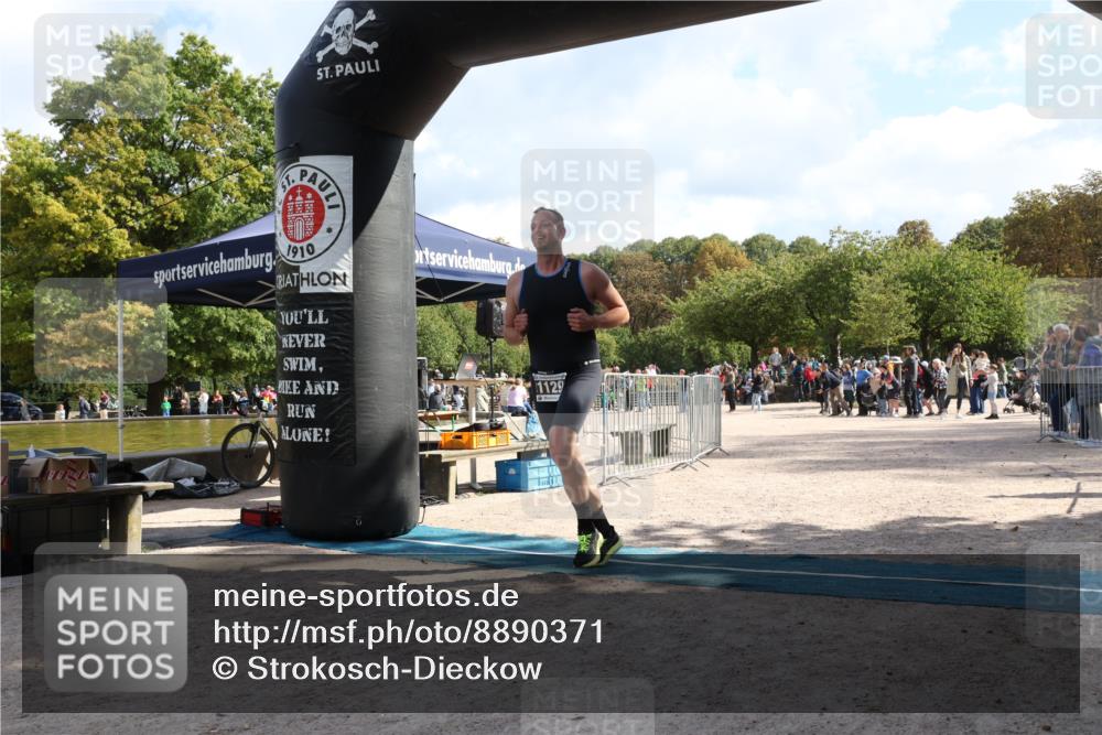14.09.2025 - Stadtparktriathlon Strokosch-Dieckow http://msf.ph/oto/8890371 14.09.2025 12:58:22 Ziel 1129 meine-sportfotos.de