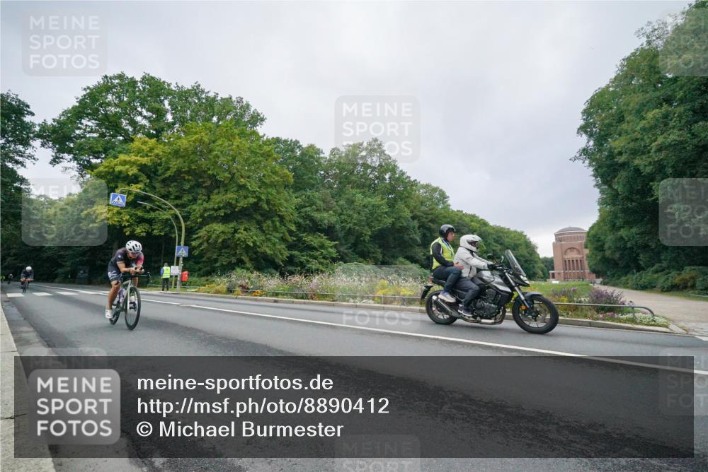 14.09.2025 - Stadtparktriathlon Michael Burmester http://msf.ph/oto/8890412 14.09.2025 09:40:51 Radfahren 440, 442, 455 meine-sportfotos.de