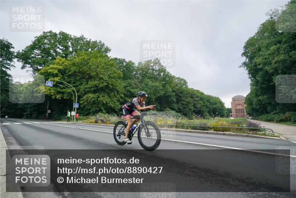 14.09.2025 - Stadtparktriathlon Michael Burmester http://msf.ph/oto/8890427 14.09.2025 09:41:17 Radfahren 439, 459 meine-sportfotos.de
