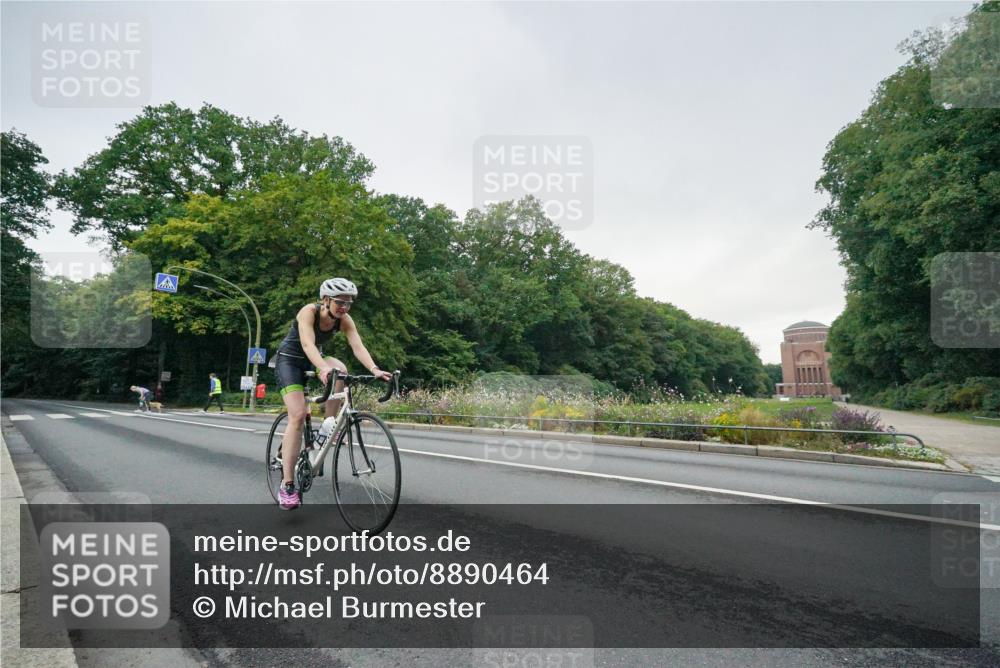 14.09.2025 - Stadtparktriathlon Michael Burmester http://msf.ph/oto/8890464 14.09.2025 09:44:47 Radfahren 485 meine-sportfotos.de